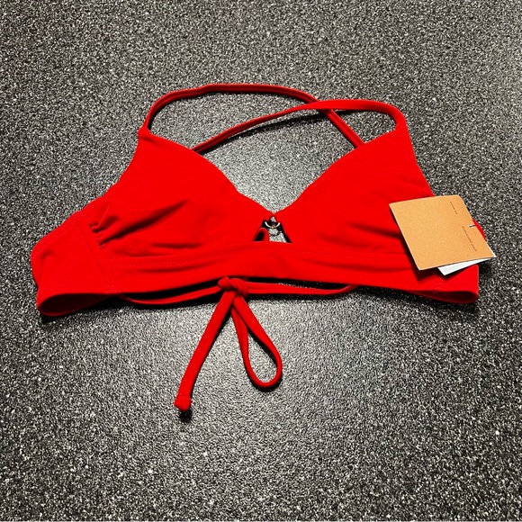 4/$20 NWT Target Shade & Shore Red Bikini Top 32B - Picture 2 of 7